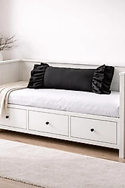 Fırfırlı Siyah Uzun 40x100 Kırlent Yastık (İÇİ DOLGULU)