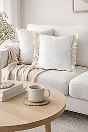 Fırfırlı Fistolu Beyaz Kırlent Kılıfı